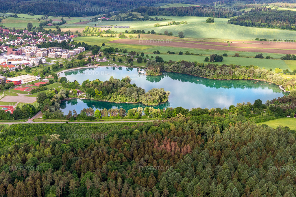 Luftbild: Mimmenhausen Schlosssee im Ortsteil Stefansfeld in Salem im Bundesland Baden-Württemberg in Deutschland. Foto: IMG_132025.jpg vom 26.05.2022 durch Werner Riehm/FLY-FOTO.deGemeinde Salem&nbsp;|&nbsp;&nbsp;|&nbsp;&nbsp;