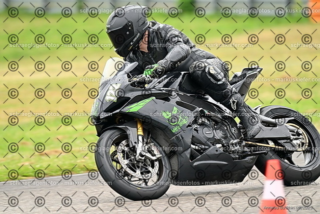 25bt02-0050 | markuskiefer.com - Realisiert mit Pictrs.com