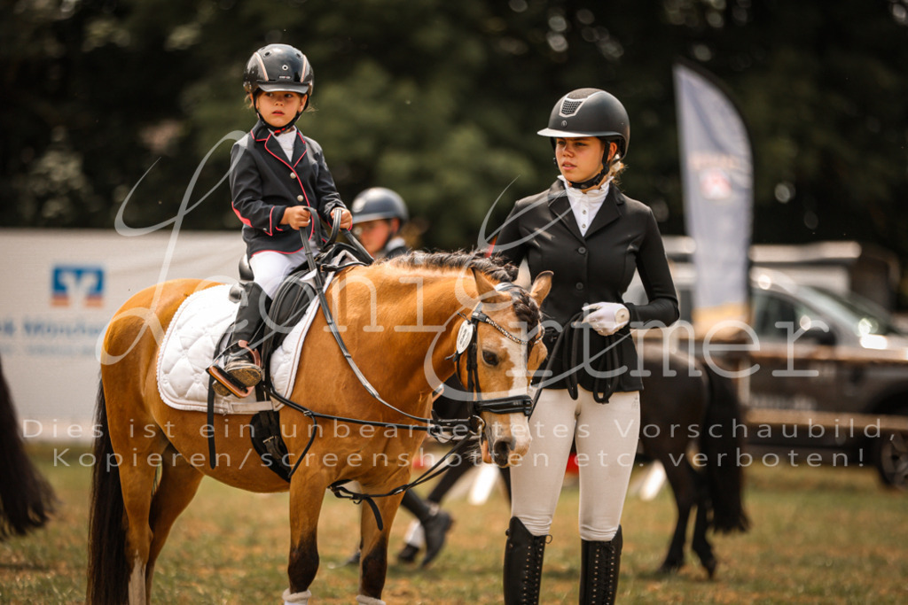 01.SoFZ00189 | Leoni Ertmer Photography - Realisiert mit Pictrs.com