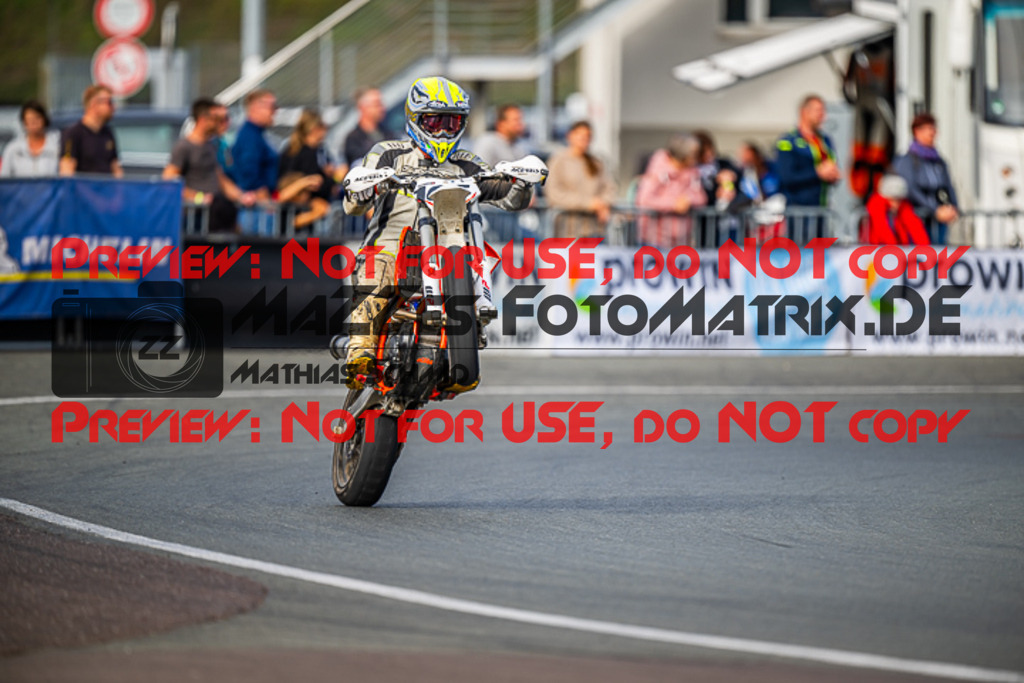 MaZZes_FotoMatrix_231001_5699 | UE40