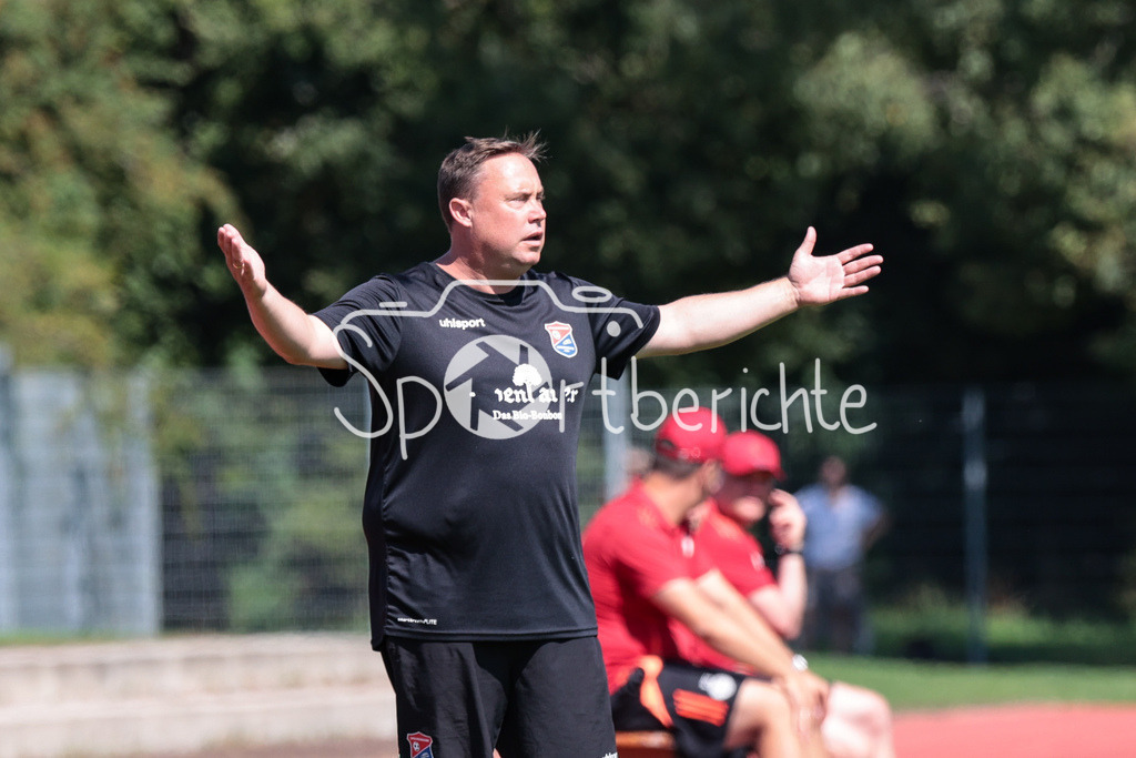 SpVgg Unterhaching U19 - FC Bayern München U19 | Im Bild Haching Trainer Andreas HAIDL / Freisteller / Einzelfoto