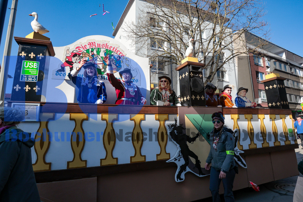 JEM_WATKAR20250302-8 | bond - Realisiert mit Pictrs.com