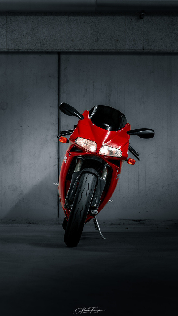 Ducati 996 | Entdecken Sie die faszinierende Welt von Alexander Tschuncky Arts: Kreative Fotografie, atemberaubende Automobilkunst und hochwertiger Bilderdruck. Lassen Sie sich inspirieren! - Realisiert mit Pictrs.com