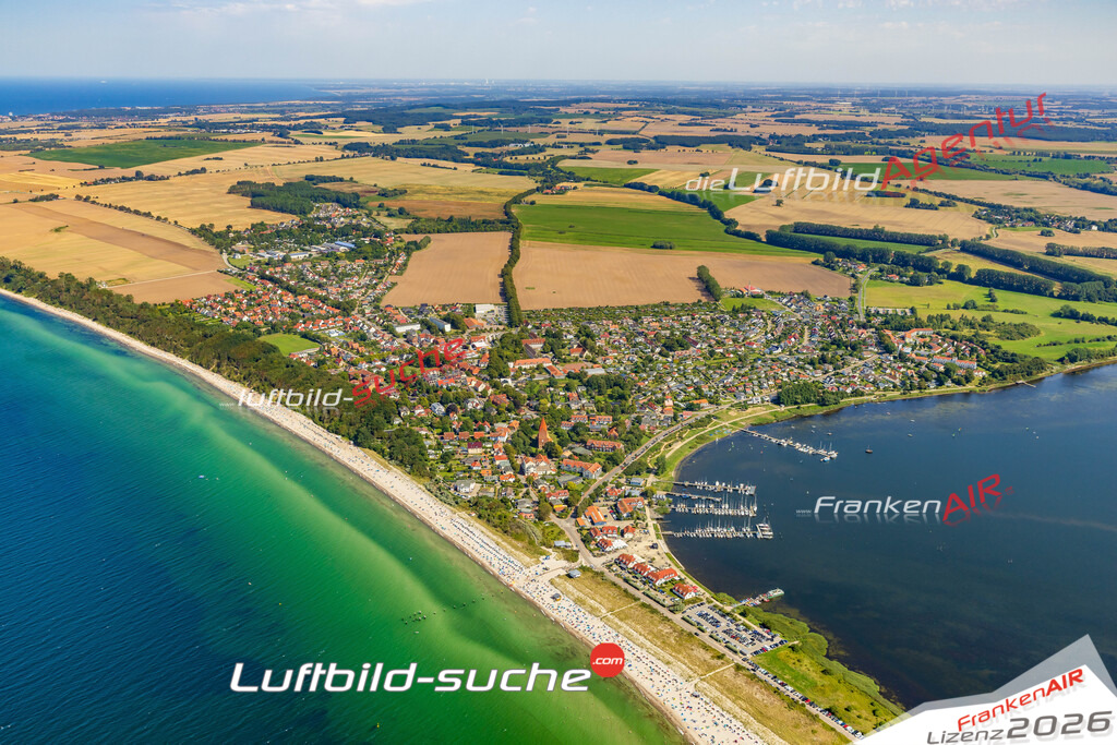 Luftbild der Stadt Rerik - Das Luftbild wurde 2025 vom UL-Flugzeug heraus erstellt ( keine Drohnenaufnahme ) - Hochauflösende Luftaufnahme - für Wandbilder und großformatige Ausdrucke geeignet. Das besondere Geschenk!Hier alle&nbsp;Infos zur Lizenzierung der LuftaufnahmeWir fliegen auch dieses Jahr wieder in Ihre Region um Luftbilder zu erstellen.- Luftbild anfragen