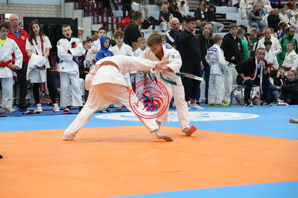 1J7A2811 | Fotos vom Adler Cup - Pictures from Adler Cup

Hier findet Ihr alle Eindrücke und großen Momente der Adler Cup Wochenenden. Here you will find all impressions and great moments of the Adler Cup weekends. - Realisiert mit Pictrs.com