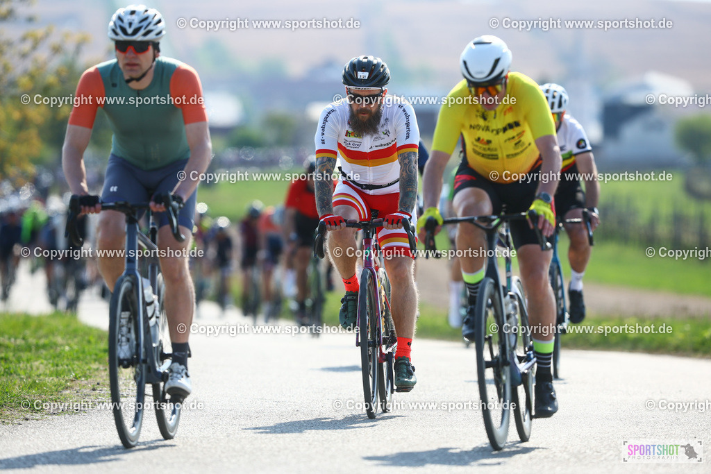 180_TRA55328 | Neusiedlersee Radmarathon 2026@sportshot_your_pictrs #yourpictures#roadtowm2029 #nrm #neusiedlerseeradmarathon #neusiedlersee #neusiedlerseetourismus #burgenland #mörbisch #nrm26 #burgenlandtourismus #voglundco #poweredbyburgenlandtourismus #radsport #rad #marathon #ucigranfondo #visitburgenland #ucigranfondoworldseries