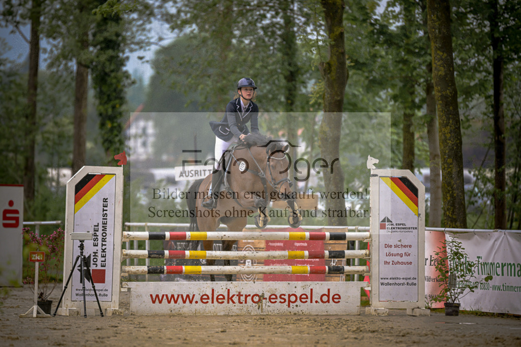 20240505-DOS_7509 | Entdecke hochwertige Reitturnierfotos von Foto Oger. Professionell, emotional und authentisch – jetzt Lieblingsmomente im Shop bestellen.Deutschlandweite Turnierfotografie. - Realisiert mit Pictrs.com