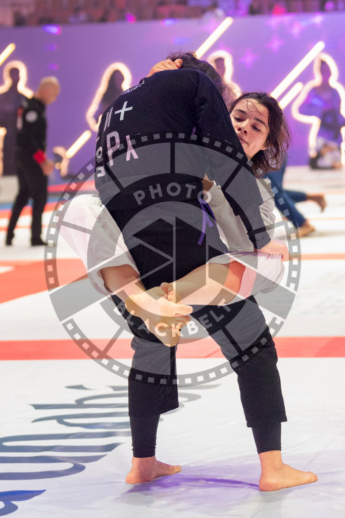 20231109PBB3758 | Fighters compete during the AJP World Professional Championship in the Mubadala Arena in Abu Dhabi, Arab United Emirates, on November 9, 2023.