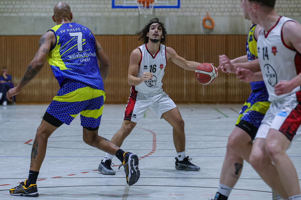 Regio BAYER GIANTS vs SV Haspe 70-23 | Fotos von Basketballspielen aus dem Raum NRW fotografiert von Gero Mueller-Laschet und Daniel Schaefer - Realisiert mit Pictrs.com
