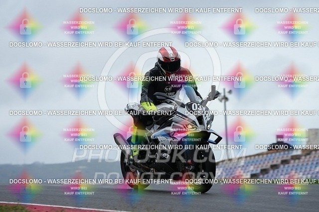 2025_11_01_PBK_31209 | Sportfotografie; SlowMotion; Video; Rennstrecke; Hafeneger; RSE; Speer; Trackday; Motorsportarena; Hockenheimring; Brno; Most; Barcelona; Valencia, Benny; Kaetzmer;