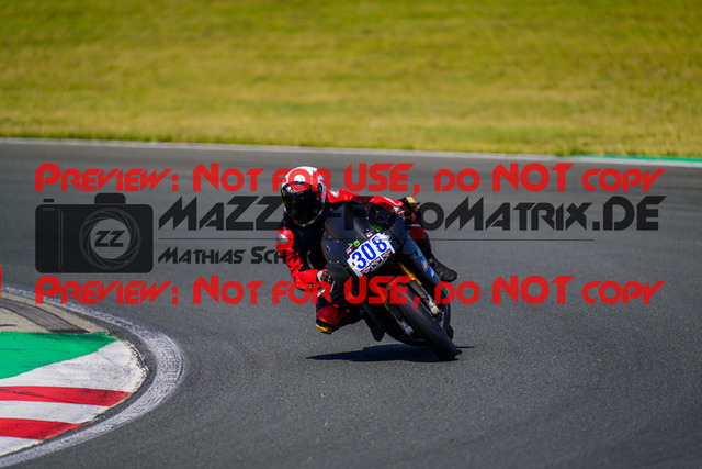 MaZZes_FotoMatrix_240725_6007705_5737 | BLAU