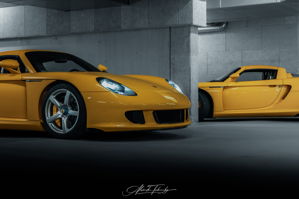 Carrera GT Double Trouble | Entdecken Sie die faszinierende Welt von Alexander Tschuncky Arts: Kreative Fotografie, atemberaubende Automobilkunst und hochwertiger Bilderdruck. Lassen Sie sich inspirieren! - Realisiert mit Pictrs.com