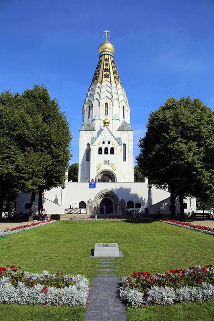 Bildlexikon Leipzig - Russische Gedächtniskirche | Das Team hinter BILDLEXIKON LEIPZIG bündelt historische wie aktuelle Informationen über die Stadt Leipzig in Text und Bild auf einer Plattform und stellt diese der interessierten Öffentlichkeit zur Verfügung.