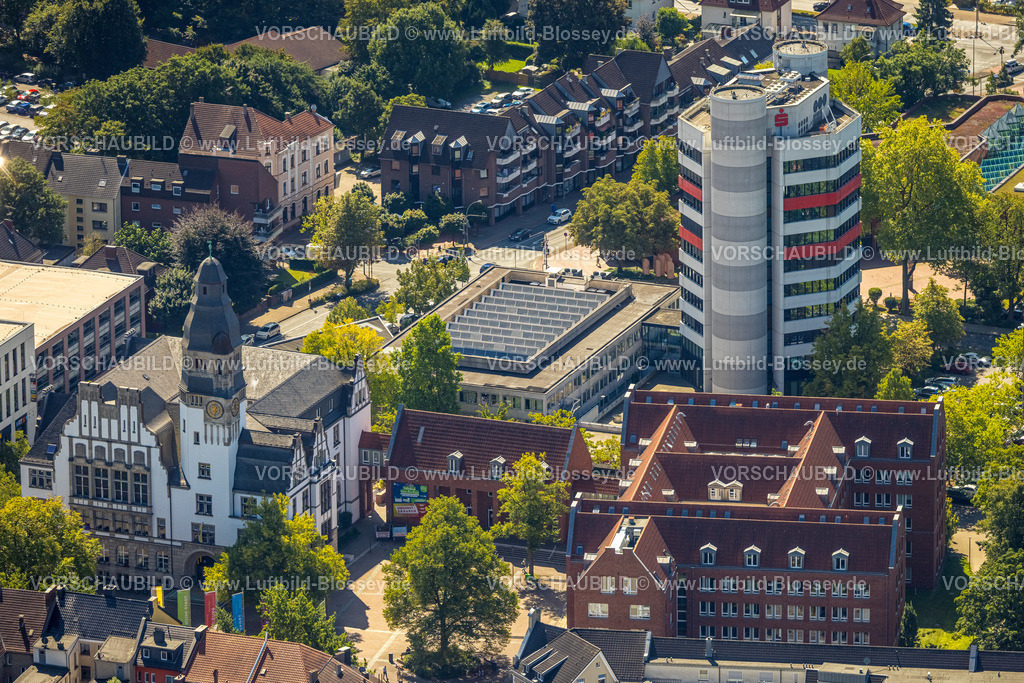Gladbeck250800637 | Luftbild, Altes Rathaus und Neues Rathaus mit Hochhaus Sparkasse, Gladbeck, Ruhrgebiet, Nordrhein-Westfalen, Deutschland