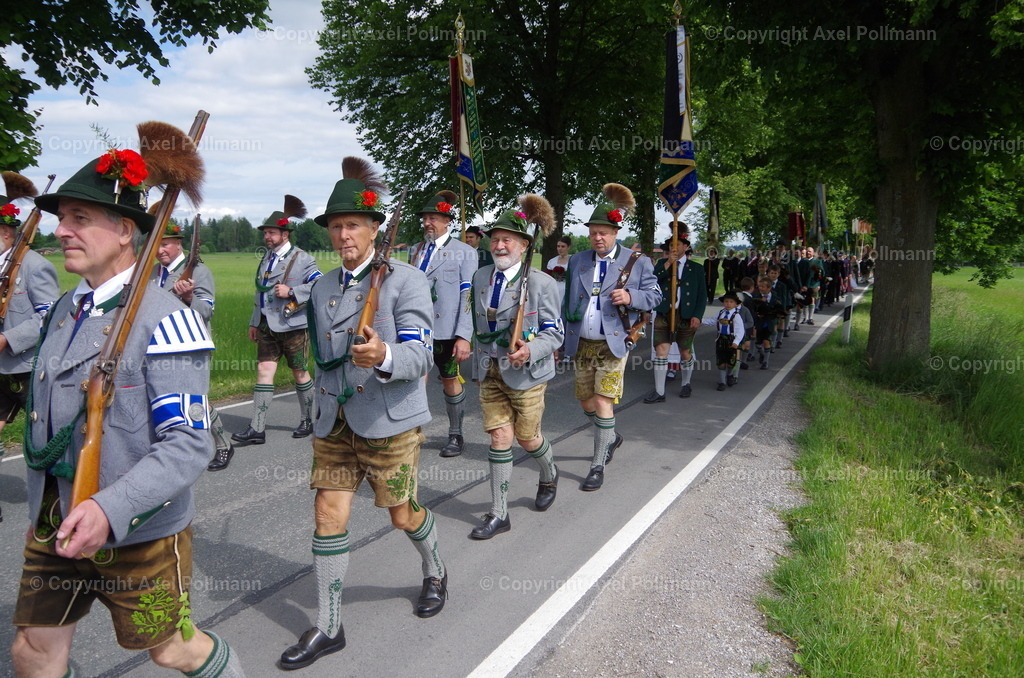IMGP6793 | fotografiert von Axel PollmannLeonhardi Wallfahrt Benediktbeuern und Murnau, Fronleichnam, Fasching, Landschaft im Loisachtal und Benediktbeuern  - Realisiert mit Pictrs.com