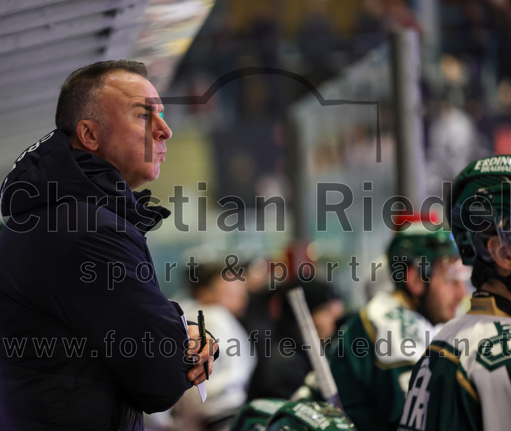 2026-01-30_063_TSV_Erding_gegen_EHF_Passau_Black_Hawks | Erding, Deutschland, 30.01.2026:Eishockey, Oberliga Süd 2025 / 2026, 42. Spieltag, TSV Erding gegen EHF Passau Black Hawks, Endergebnis: 2:6Teamchef Thomas Daffner (Erding Gladiators)Foto: Christian Riedel / fotografie-riedel.net