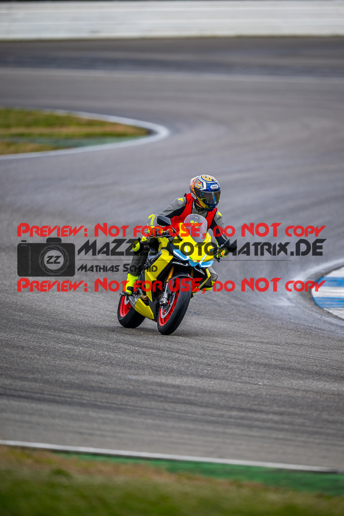 MaZZes_Fotomatrix_20240316_6007705_5802 | Fotograf Mathias Schmid
Sportfotograf,
Eventfotograf,
Hochzeitsfotograf,
Portraitfotograf