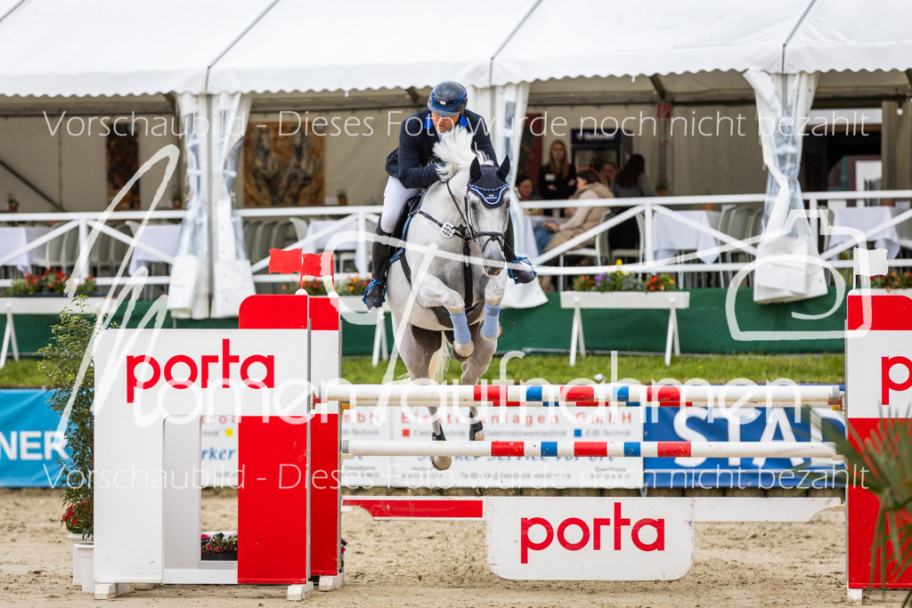 BHO-2PhSpr-M-5-2387 | MomenTaufnahmen Pferdesportfotos