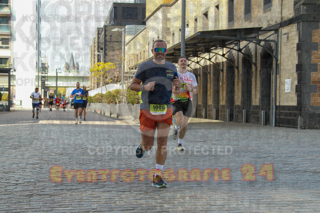 250920_1455_EV4_7610 | Sportfotografie im Rhein-Sieg Kreis, Köln, Bonn, NRW, Rheinland Pfalz, Hessen, etc. Unser Tätigkeitsfeld umfasst den Laufsport vom Volkslauf über den Marathon, Duathlon, Triathon bis zum Ultralauf wie Kölnpfad Ultra oder Schindertrail.