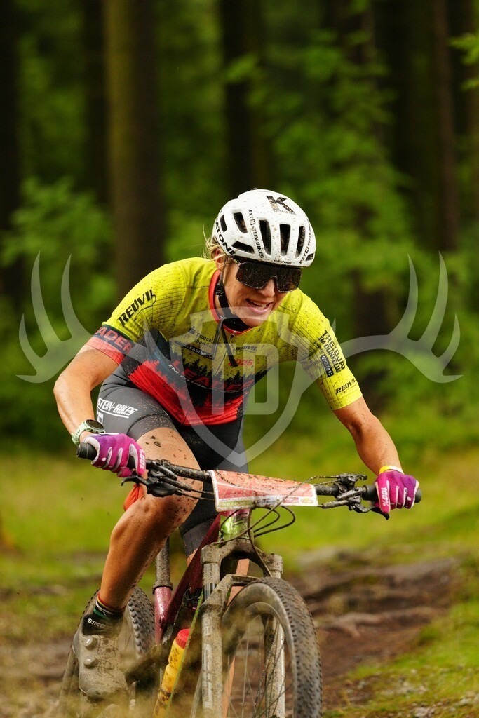 Image00241 | Fotogalerie der Treibjagd im Dunkelwald - Dein MTB Etappenrennen im Erzgebirge - Realisiert mit Pictrs.com