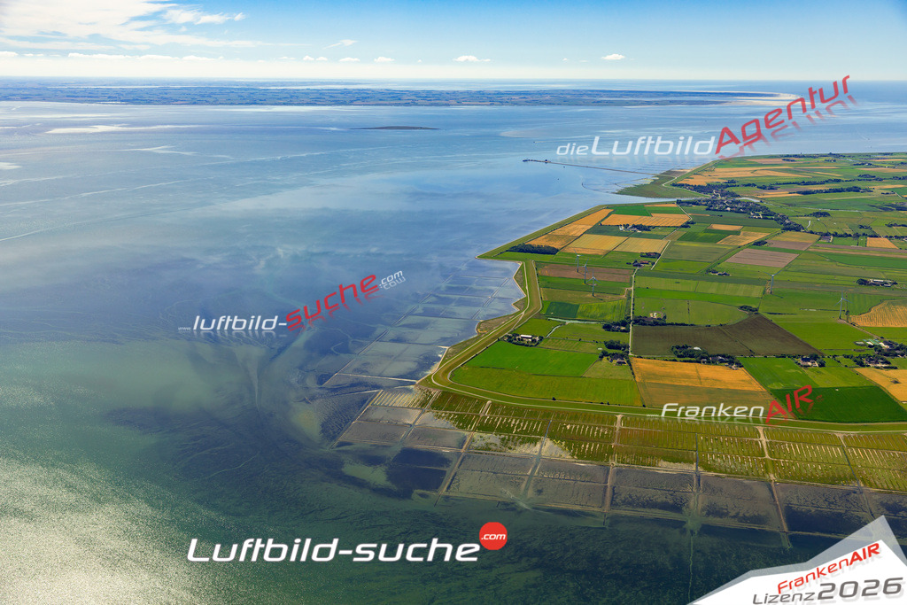 Die Luftaufnahme Tammensiel - Pellworm wurde 2022 vom Flugzeug aus (keine Drohne) erstellt. Hohe Auflösung -für große Poster und Wandbilder geeignet - Garantiert!