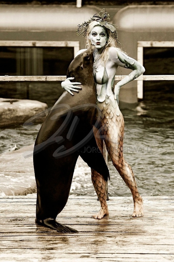 AnimalArt-SEELÖWE_9892b | #001 | Modell: Daniela | Foto: Tschiponnique Skupin - Realisiert mit Pictrs.com