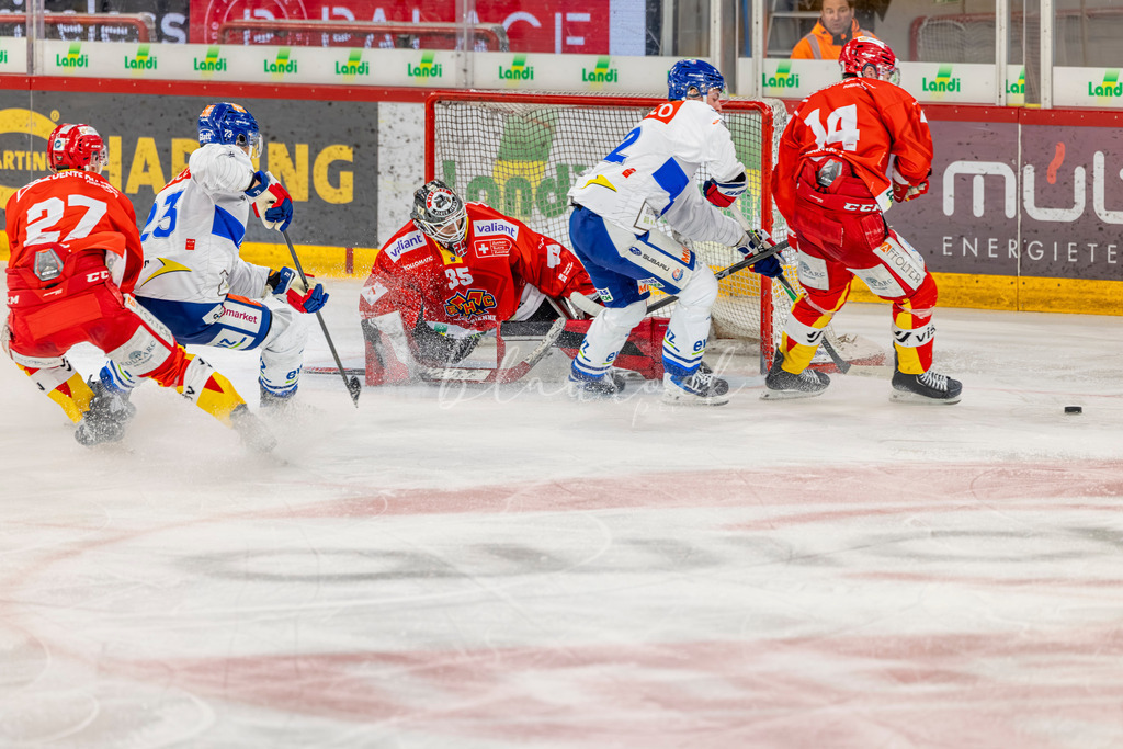 EHCB vs GCK 20260104-6756 | Sportbilder, Sportfotograf, Hochzeits- und Eventfotografin, Flugshows, Portraits und Tiershooting, Aviation, Downhill, Nationalleague, Swissleague, International