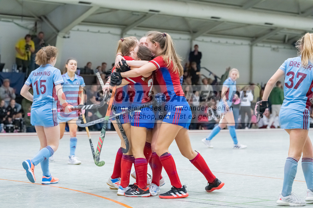 HK_20230226_105228 | Deutsche Meisterschaft WU16 Spiel um Platz 3 UHC Hamburg - Mannheimer HC am 26.2.2023 DSC 99, Düsseldorf ,