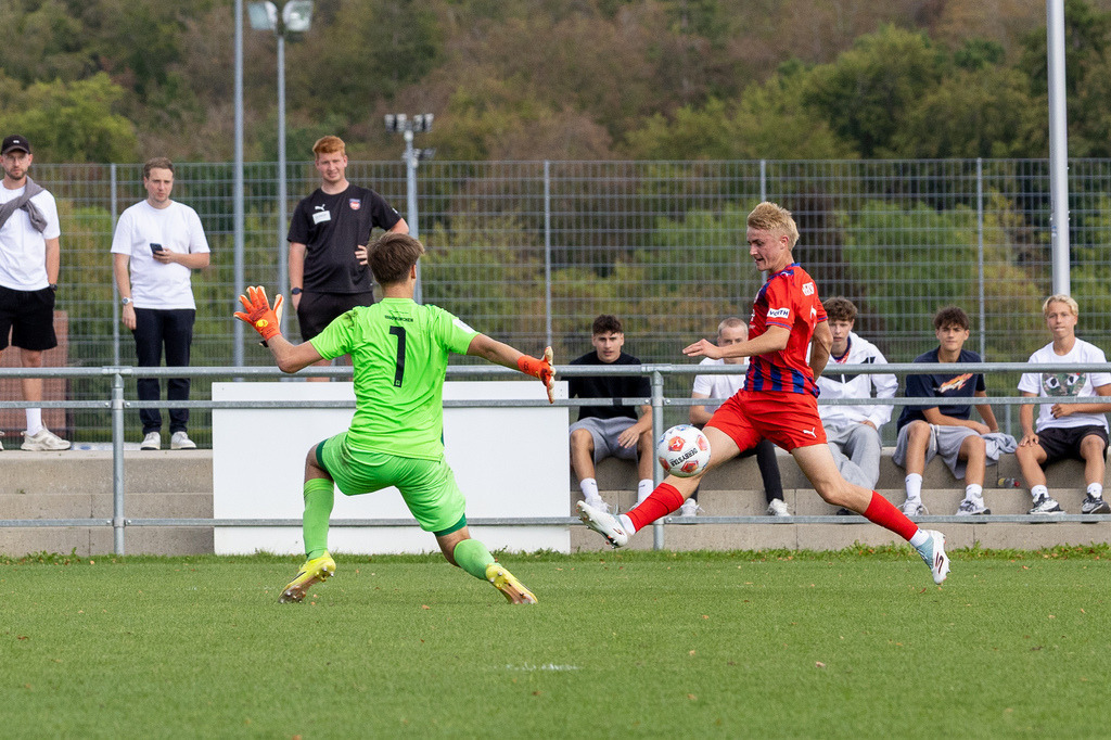 20260830-U19_DFB-Pokal_FCH-1860_090 | 1.FC Heidenheim 1846 vs. TSV 1860 München, Fußball, U19, DFB-Pokal, 2026/2027, 2. Runde, 30.08.2026 in Heidenheim, Walter-Birkhold-Jugendstadion(Foto: Michael Bulling) - Realisiert mit Pictrs.com