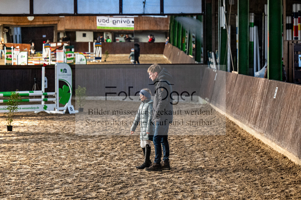 DOS_5251 | Entdecke hochwertige Reitturnierfotos von Foto Oger. Professionell, emotional und authentisch – jetzt Lieblingsmomente im Shop bestellen.Deutschlandweite Turnierfotografie. - Realisiert mit Pictrs.com