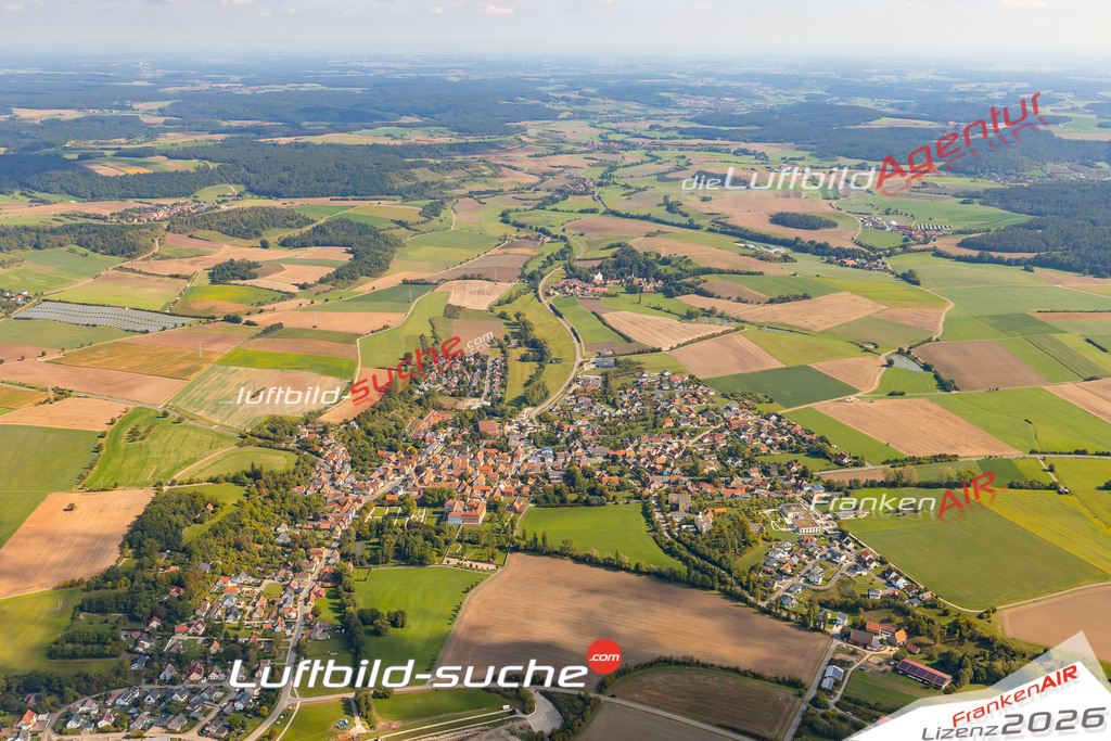 Luftaufnahme der Stadt Obernzenn - Die Luftaufnahme wurde 2025 vom UL-Flugzeug heraus erstellt ( keine Drohne ) - Hochauflösende Luftaufnahme - für professionelle Ausdrucke geeignet. Die Geschenkidee !Mit Lizenz und Bildrechte bestellbar