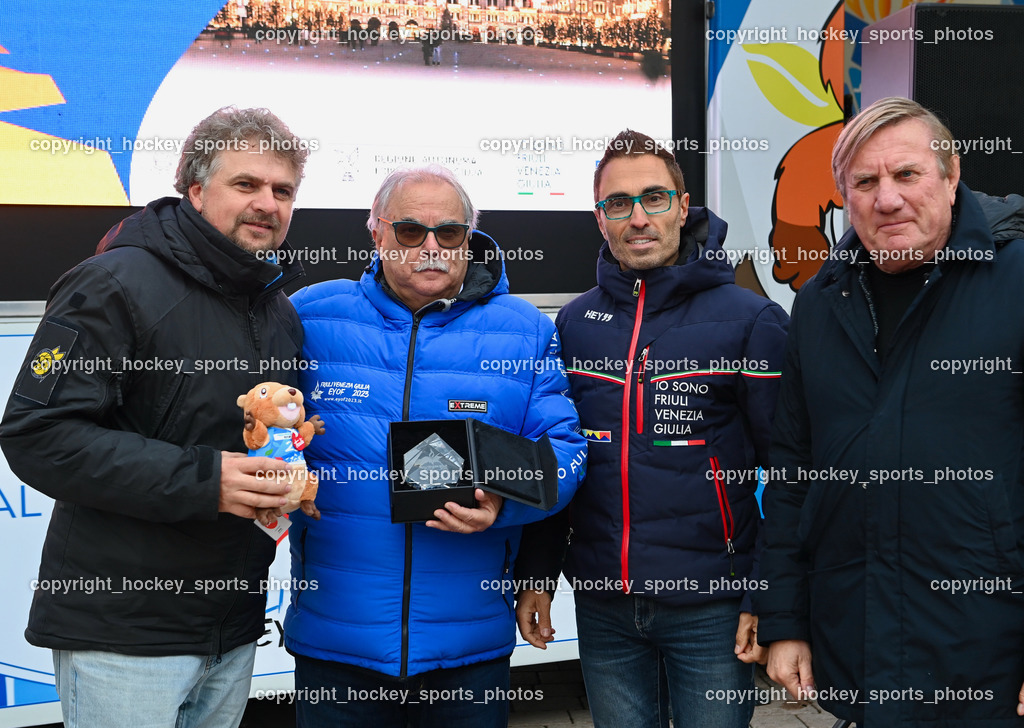 European Youth Olympic Festival EYOF 2023 Pressekonferenz | Präsident EC Hornets Spittal Wolfgang Lindner, Maurizio Dunnhofer, Stefano Mazzolini, Giorgio Brandolin, Ehrung, Verleihung