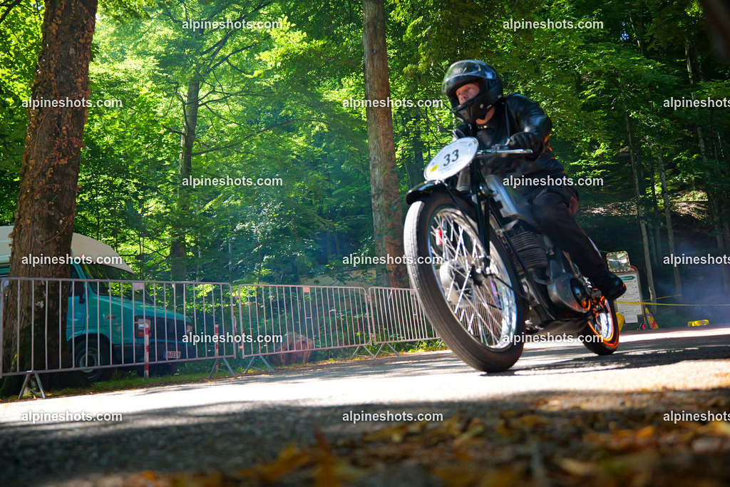 P1026218 | Erleben Sie atemberaubende, hochqualitative Fotos Ihrer Fahrt entlang der malerischen Alpenstraßen. Besuchen Sie alpineshots.com, um professionelle Aufnahmen Ihrer unvergesslichen Reise zu finden und zu kaufen - Realisiert mit Pictrs.com