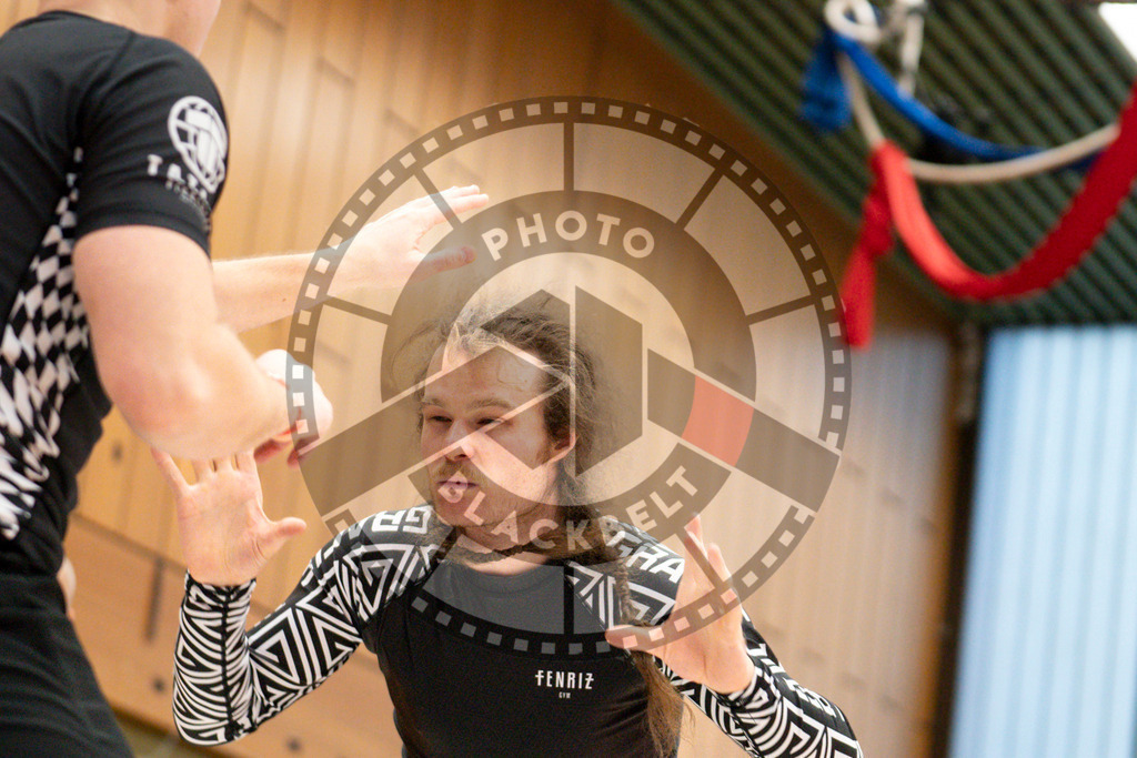 20231125PBB6928 | Fighters compete during the Grappling Industries Jiu-jitsu Championship in Berlin, Germany, on November 25, 2023.