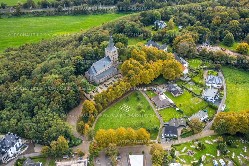 Emmerich241010670 | Luftbild, kath. Kirche St. Vitus, herbstlicher Wald und Baumallee, Hochelten, Emmerich am Rhein, Niederrhein, Nordrhein-Westfalen, Deutschland