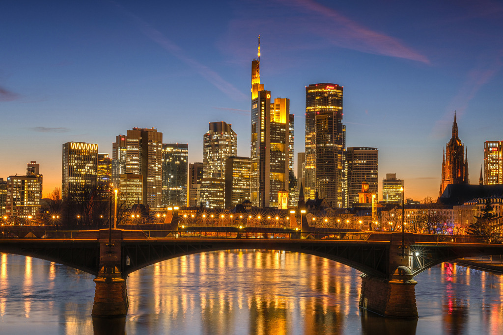 Frankfurt Skyline | Wandbilder - Florian Läufer - Realisiert mit Pictrs.com