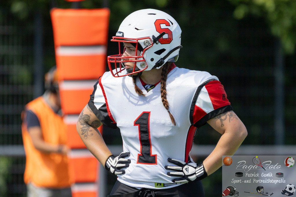 GFLW 1: German Football League Women 1: Rodgau Pioneers Ladies - Stuttgart Scorpions Sisters, 07.06.2026 | Celina Elise Port (Stuttgart Scorpions Sisters #1), Freisteller, Portrait / Porträt, Rodgau Pioneers Ladies - Stuttgart Scorpions Sisters, Rodgau, Maingau-Energie-Stadion "Am Weichsee", 7.6.2026 - Realisiert mit Pictrs.com