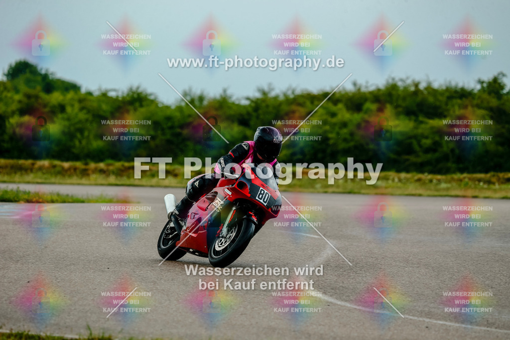 Chambley Juli-1470 | Hier findet Ihr Bilder von Touristenfahrten auf der Nürburgring Nordschleife oder von anderen Veranstaltungen die ich besucht habe. Viel Spass beim Durch Schauen 