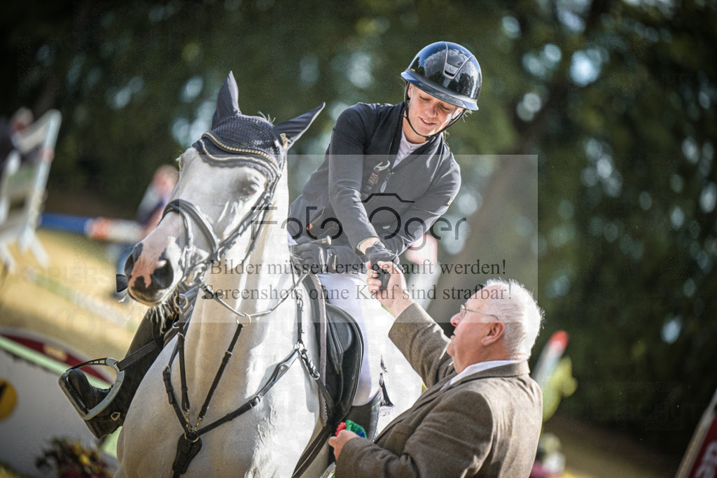 DOS_0033 | Entdecke hochwertige Reitturnierfotos von Foto Oger. Professionell, emotional und authentisch – jetzt Lieblingsmomente im Shop bestellen.Deutschlandweite Turnierfotografie. - Realisiert mit Pictrs.com
