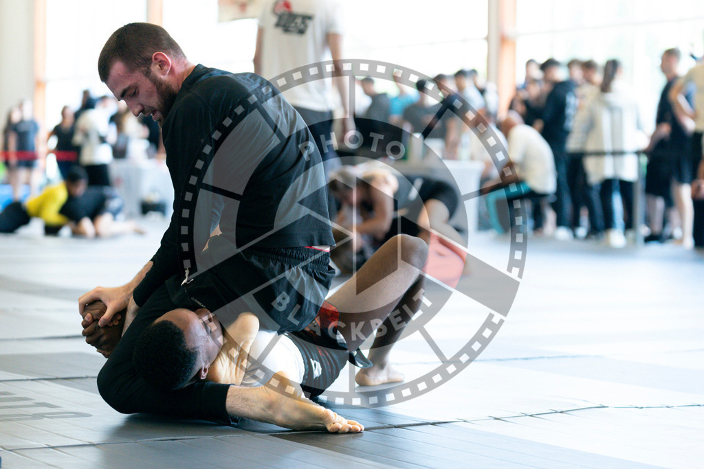 20240608PBB00654 | Fighters compete during the ILLCS VII summer edition luta livre competition in Hannover, Germany, on June 8, 2024.