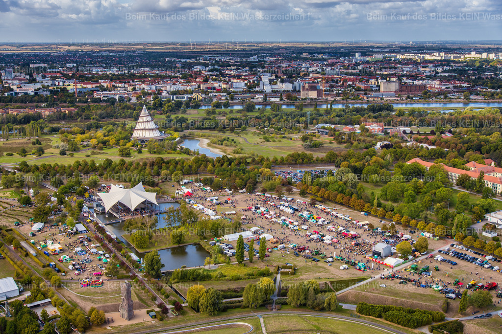 Erntedankfest 2022-0927 | Magdeburg Erntedankfest 2022 mit Jahrtausendturn und Seebühne für Veranstaltungen - Réalisé avec Pictrs.com