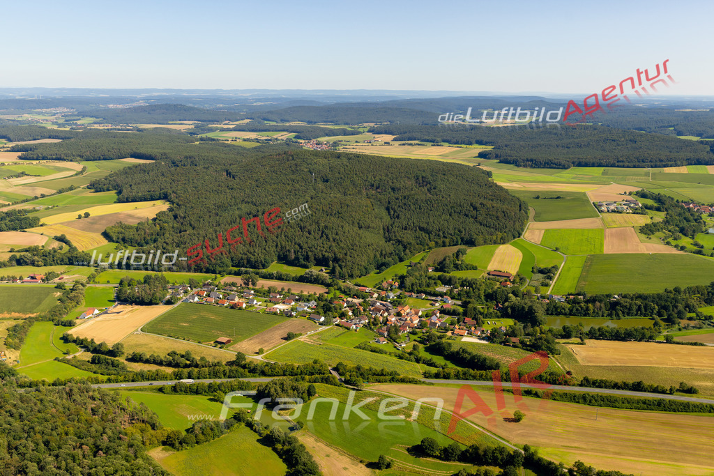 ibind-burgpreppach-aktuelles-bild-1669-2023 | Das Luftbild zeigt : Ibind Burgpreppach - Die Luftaufnahme wurde 2023 vom UL-Flugzeug aus erstellt ( keine Drohne ) - 
Hochauflösende Luftaufnahme - Für grossformatige Ausdrucke geeignet. Die Geschenkidee !
Mit Lizenz und Bildrechte bestellbar