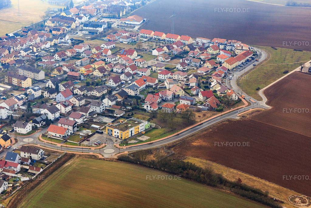 Luftbild: Am Höhenweg mit KITA Die Entdecker in Kandel im Bundesland Rheinland-Pfalz in Deutschland. Foto: IMG_096573.jpg vom 02.02.2017 durch Werner Riehm/FLY-FOTO.deStädtische Kita 'Die Entdecker' | SV Kandel