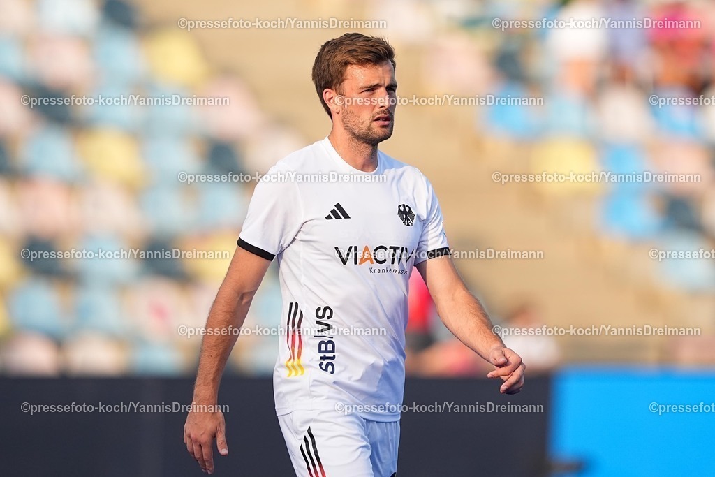 xydrx14082504015 | 14.08.2025, xydrx, Herren EuroHockey Championship 2025, Halbfinale, Deutschland - Spanien, Sparkassenpark Mönchengladbach: Justus Weigand (GER #19)