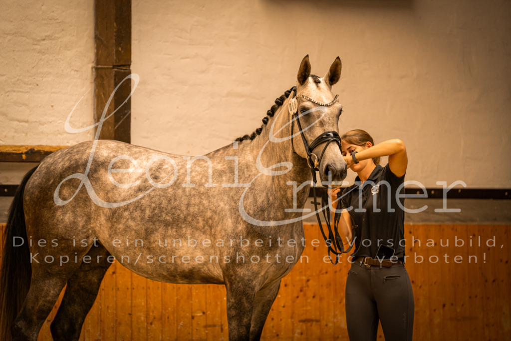 FrFS00018 | Leoni Ertmer Photography - Realisiert mit Pictrs.com