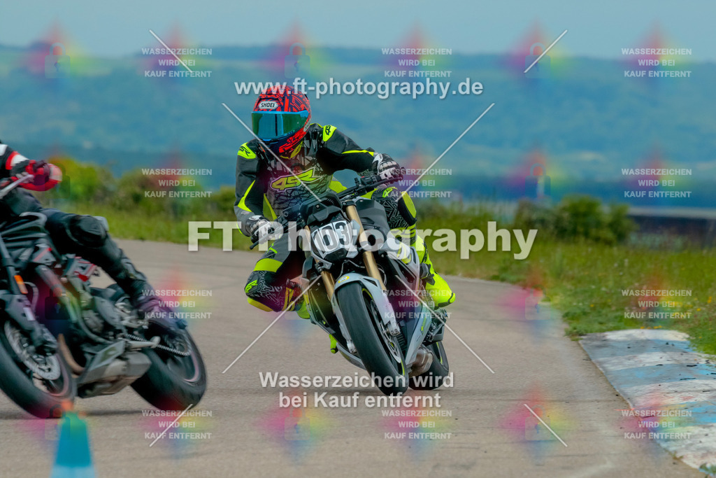 _7D20984 | Hier findet Ihr Bilder von Touristenfahrten auf der Nürburgring Nordschleife oder von anderen Veranstaltungen die ich besucht habe. Viel Spass beim Durch Schauen 