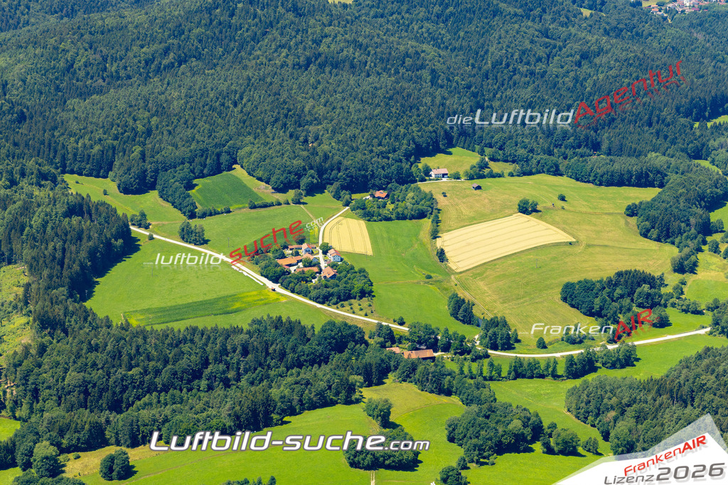 Aktuelles Luftbild von Grausensdorf Zenting - Die Luftaufnahme wurde 2022 mittels UL-Flugzeug erstellt ( keine Drohne ) - hochauflösende Kamera-Systeme von  Canon -Beste Qualität - Für grossformatige Ausdrucke geeignet. Die Geschenkidee !