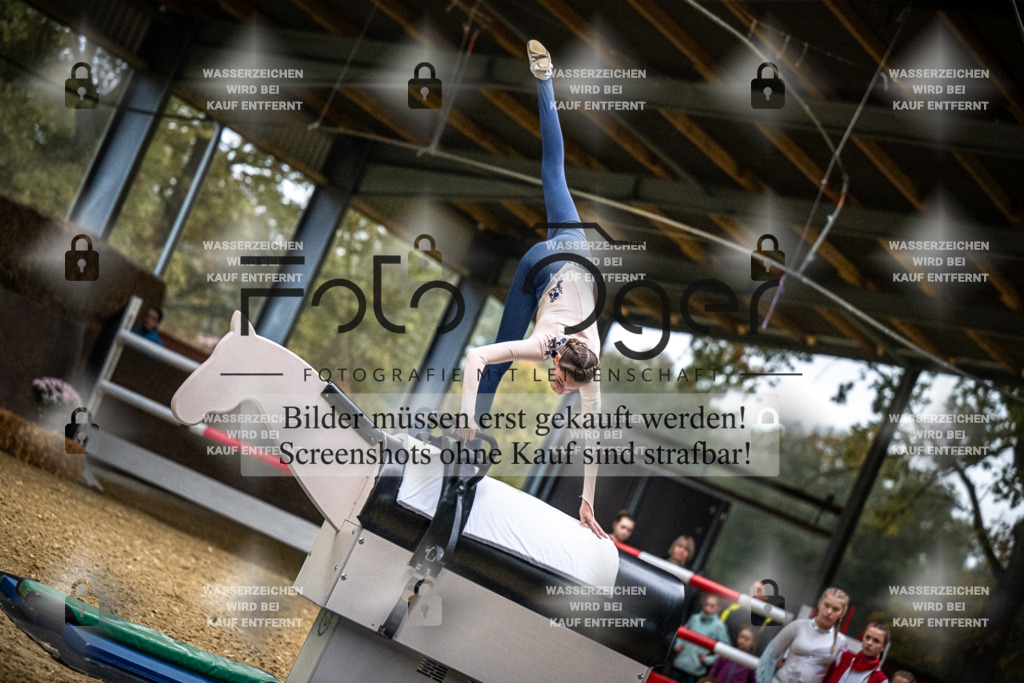 DOS_0128 | Entdecke hochwertige Reitturnierfotos von Foto Oger. Professionell, emotional und authentisch – jetzt Lieblingsmomente im Shop bestellen.Deutschlandweite Turnierfotografie. - Realisiert mit Pictrs.com