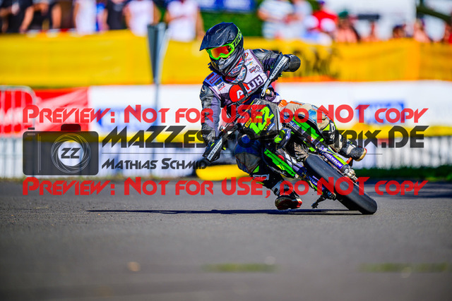 MaZZes_FotoMatrix_240816_6007705_1580 | UE40