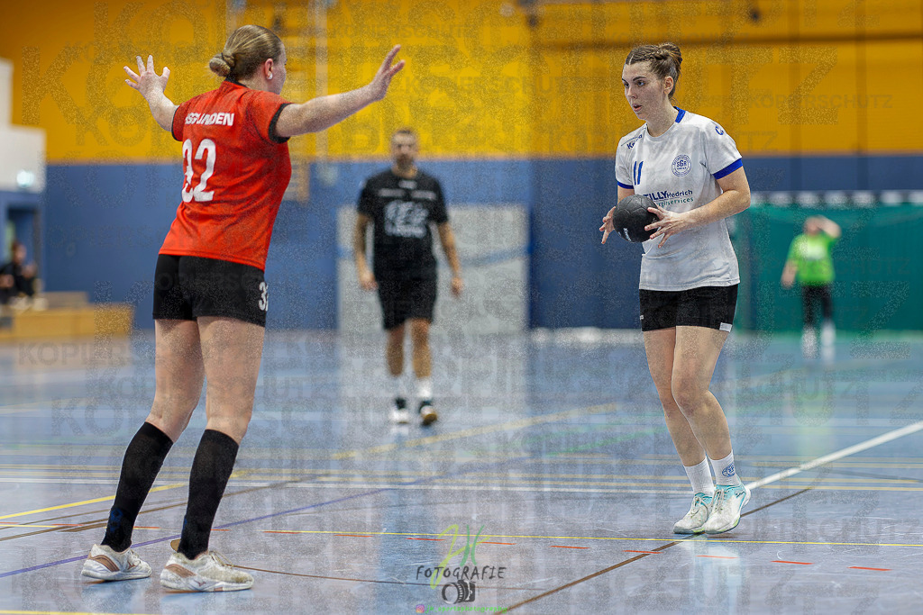 Frauen 2. Bezirksklasse; SG Rechtenbach - HSG Linden II | Frauen 2. Bezirksklasse; SG Rechtenbach - HSG Linden II am 16.11.2025 in Rechtenbach (Sporthalle Rechtenbach)Photo © 2025 - Jörg Heinrich - Realisiert mit Pictrs.com